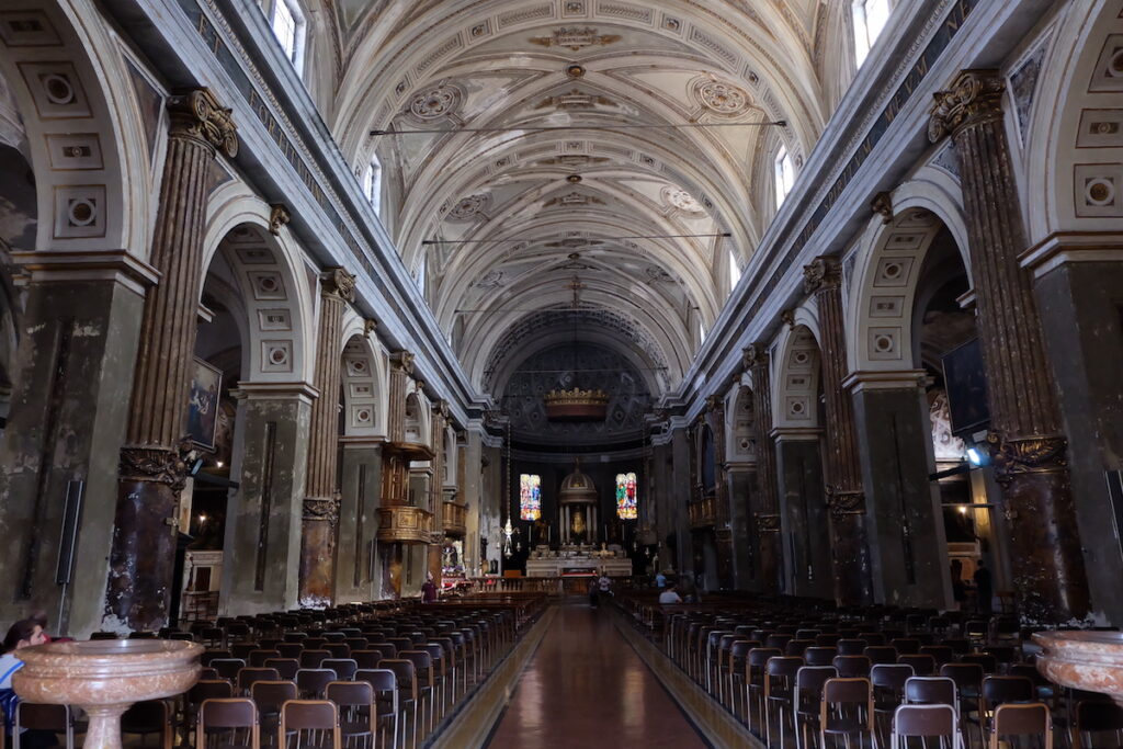聖ステファノ大聖堂　ミラノ