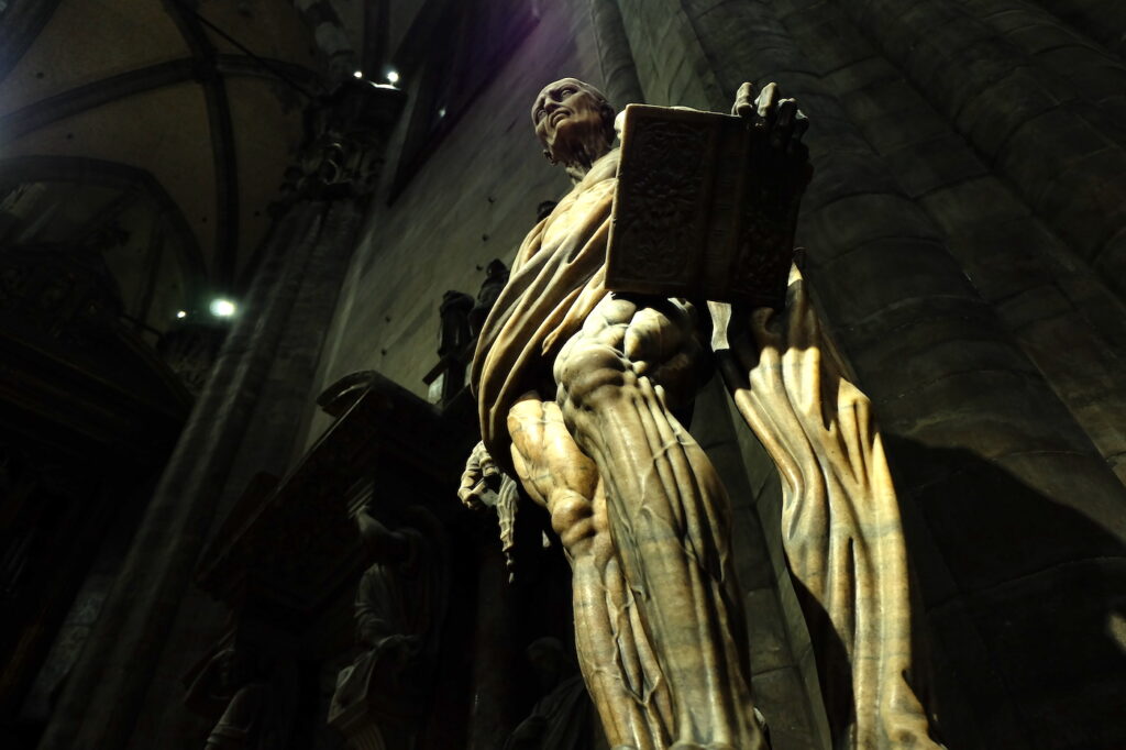 聖バルトロメオ像